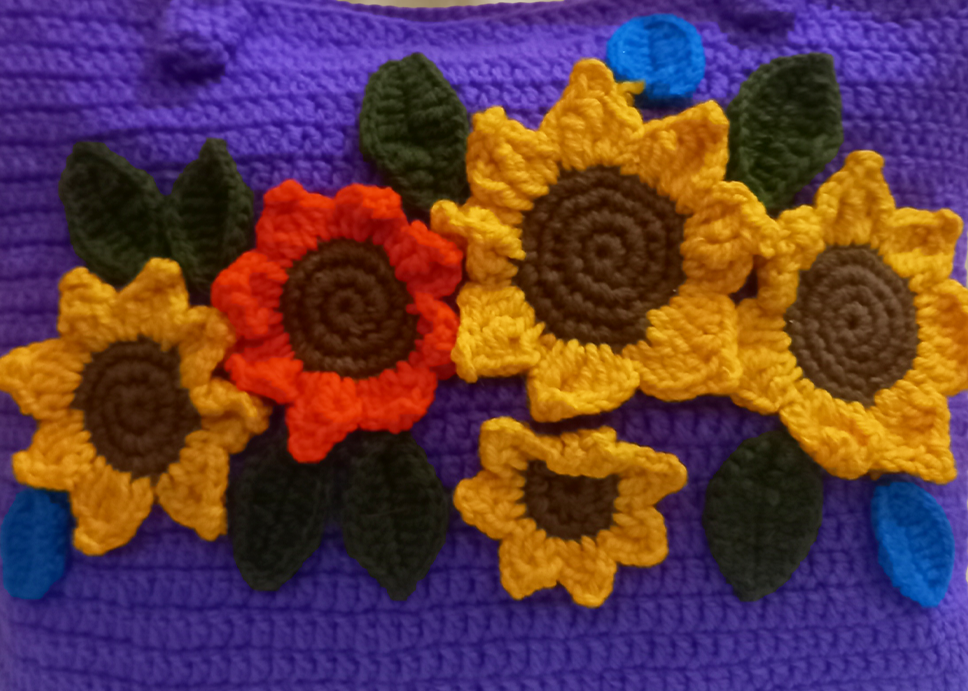 LILAC WITH SUNFLOWER CROCHET