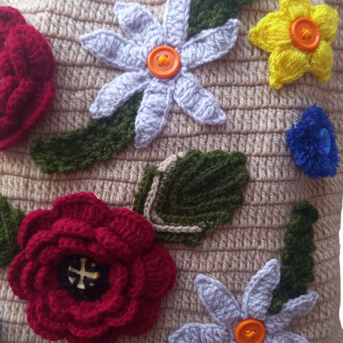 VOLUME 1: Skin crochet bag with flowers